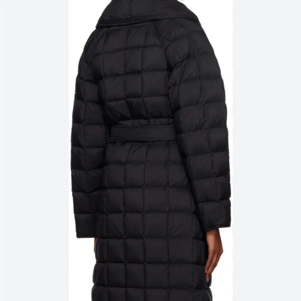 Mackage Allegra knee length Black Quilted Women's Coat - Picture 10 of 10